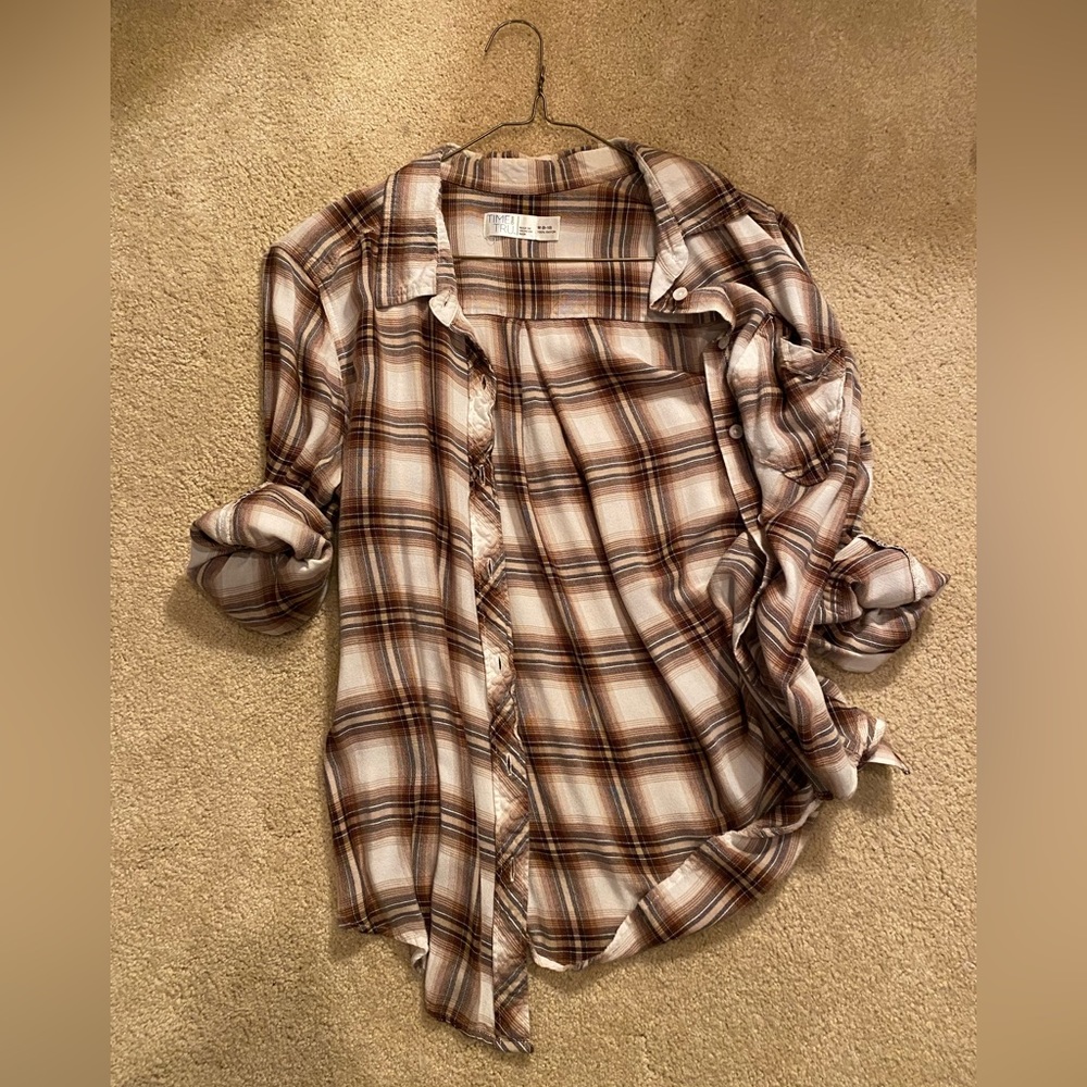 Women’s 8-10, medium, Time and Tru, flowy, brown and tan plaid rayon button down